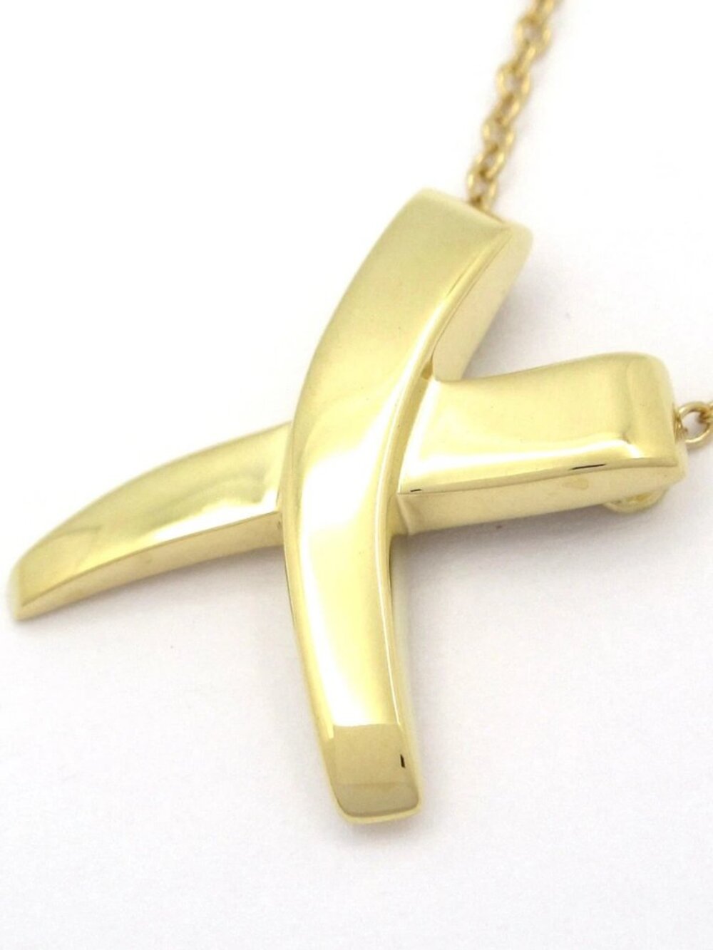 TIFFANY & Co. Kiss - 18K Yellow Gold Necklace
